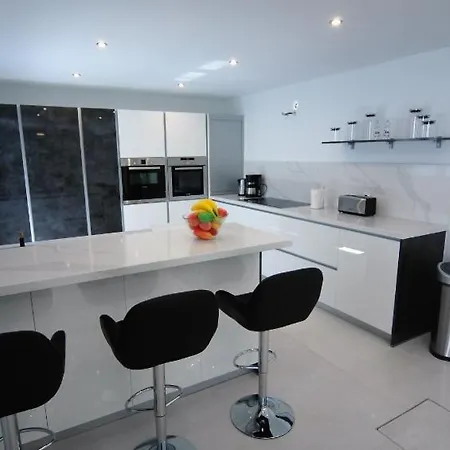 Вилла Playa Del Carmen - A Beautiful 4 Bedroom - In The Heart Of Puerto Del Carmen